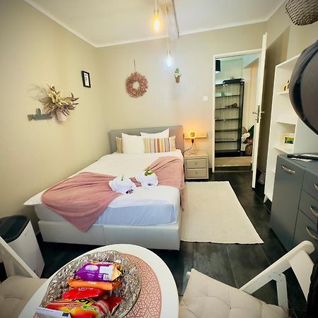 Private Place To Stay Self Check In-Nonstop- Netflix-Wifi Resita Exterior foto