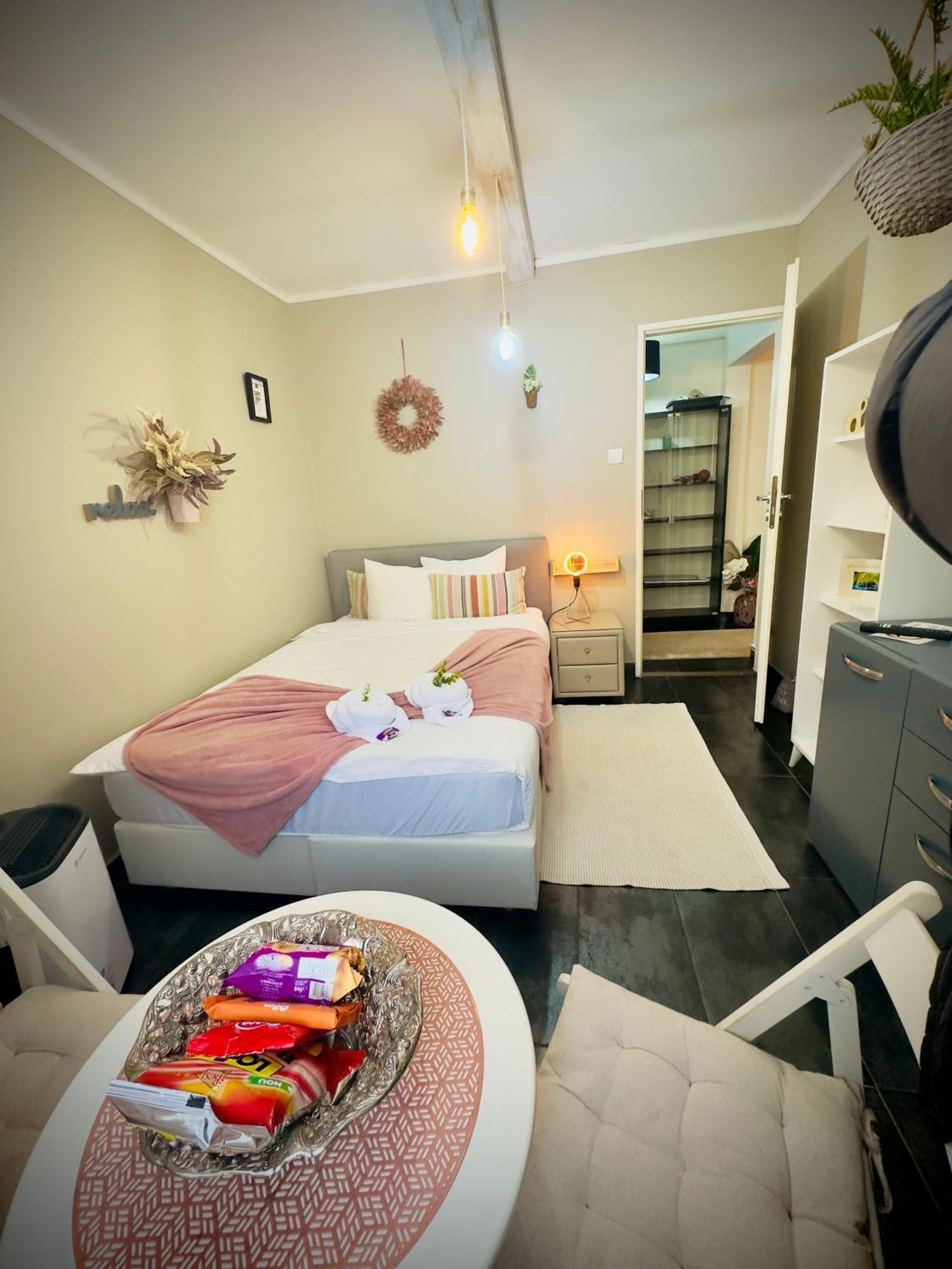 Private Place To Stay Self Check In-Nonstop- Netflix-Wifi Resita Exterior foto